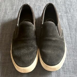 Inkkas black slip-on shoes